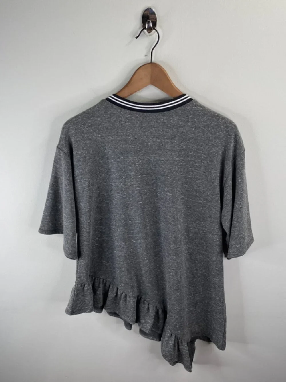 Good Luck Gem Asymmetrical Ruffle Top Size S - Picture 5 of 6